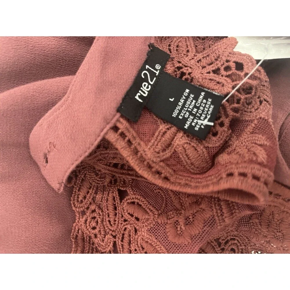 Rue 21 Women’s Top Blouse Crochet Sleeveless Halter Neck Size L Burgundy